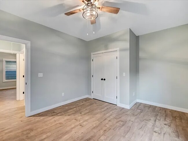 Foto del edificio - This gorgeous, newly built 2-bedroom, 1-bathroom duplex