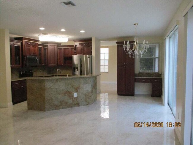 Foto del edificio - 7599 Ridgefield Ln