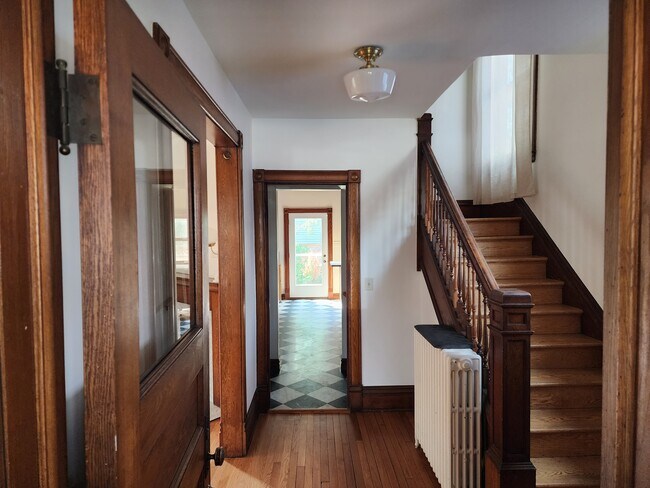 Building Photo - 2604 Aldrich Ave S