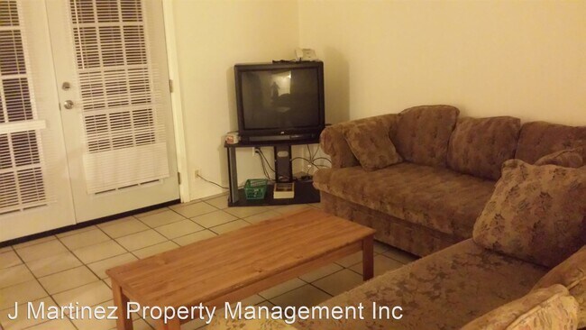 Building Photo - 1 br, 1 bath House - 7221 Ellington Circle