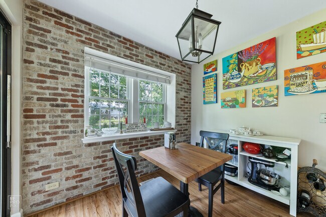Foto del edificio - 616 Hapsfield Ln