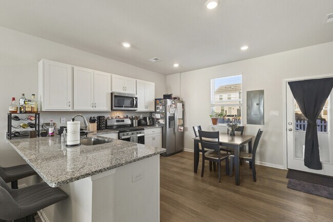 Foto del edificio - 205 Ridgley Blvd