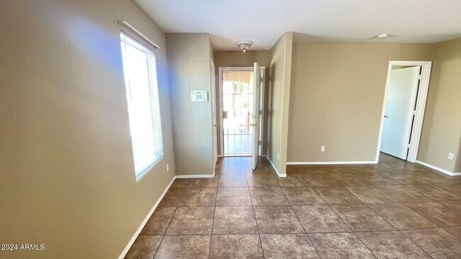 Building Photo - 7381 W Palo Verde Dr