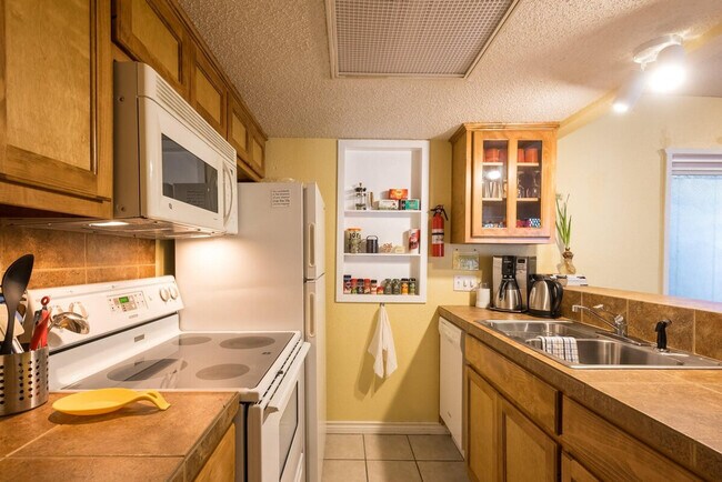 Foto del edificio - 2204 Trailside Dr