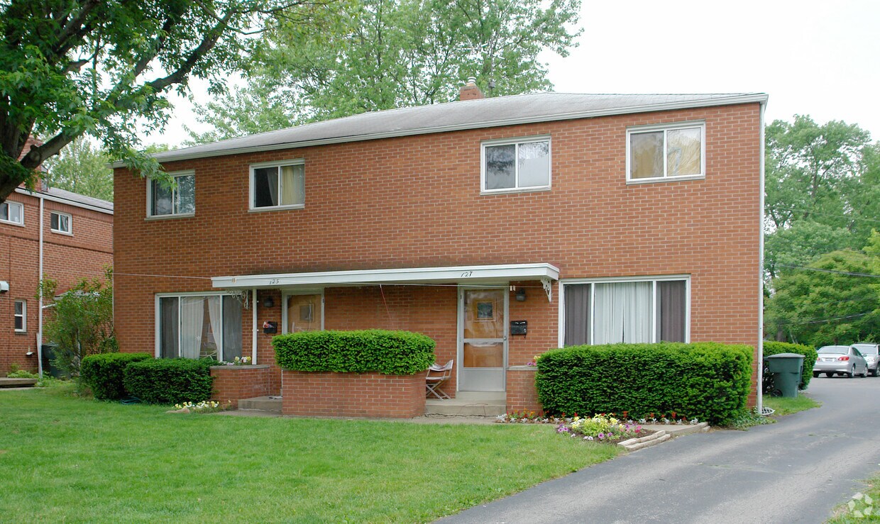 Foto principal - 125-127 Broad Meadows Blvd