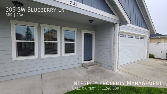 Foto del edificio - 205 SW Blueberry Ln