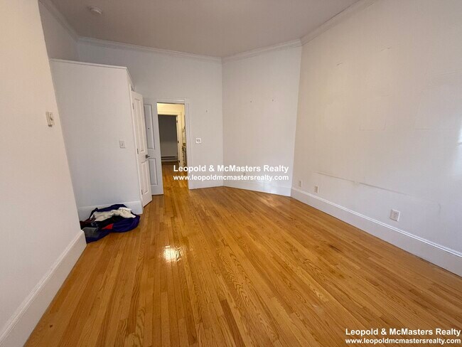 Foto del edificio - 80 West Cedar St