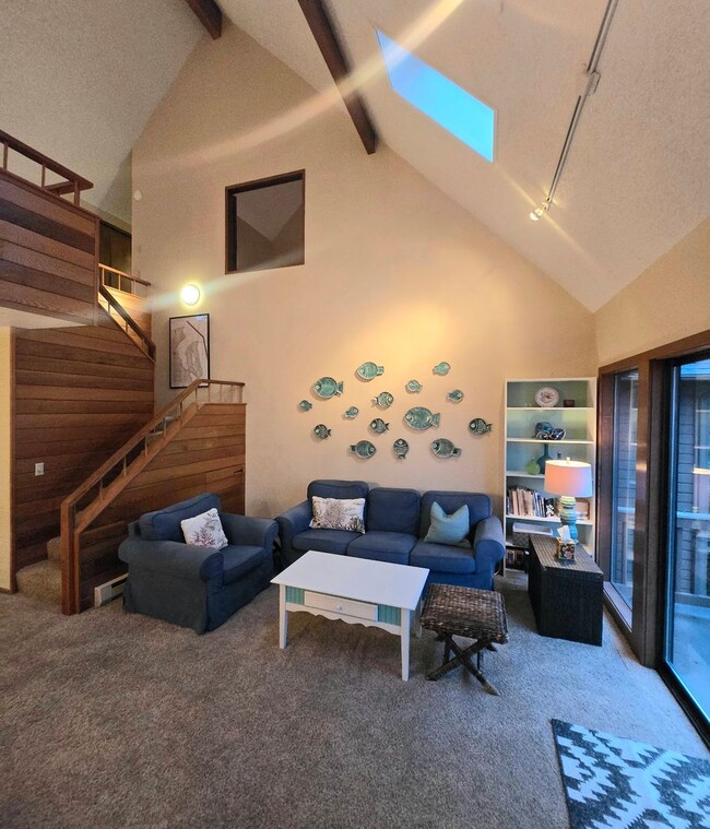 Building Photo - 2 Bed, 2 Bath Furnished Kala Point Top-Floor Condo with Views, Decks & Resort Amenities