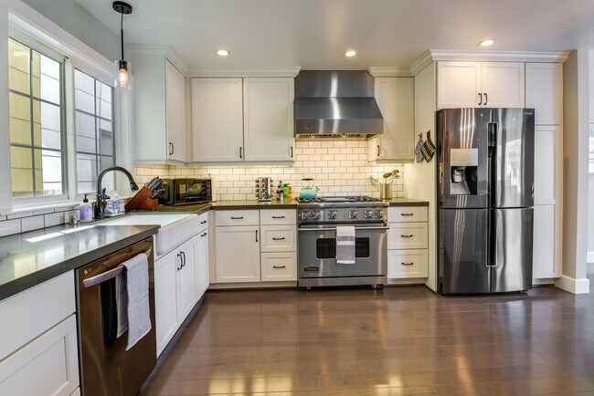 Foto del edificio - 4627 Irving St