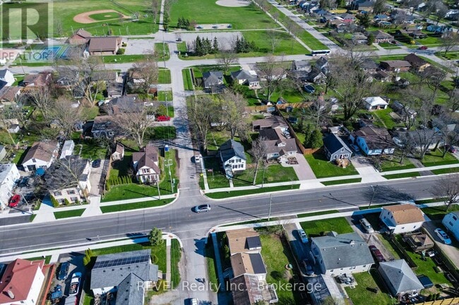 Building Photo - 4046 Main St