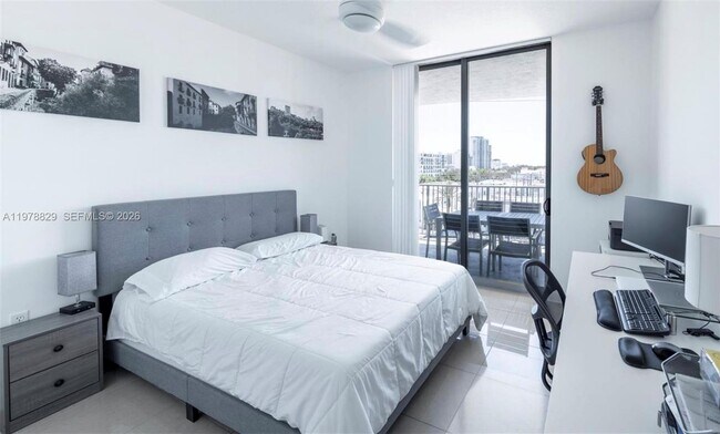 Foto del edificio - 140 S Dixie Hwy