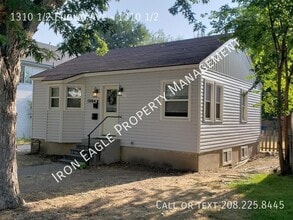 Building Photo - 1310 1/2 S Euclid Ave