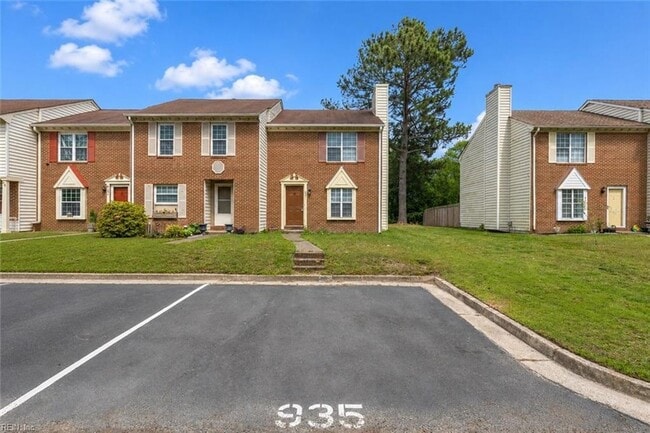 Photo - 935 Still Harbor Circle Unit Townhome