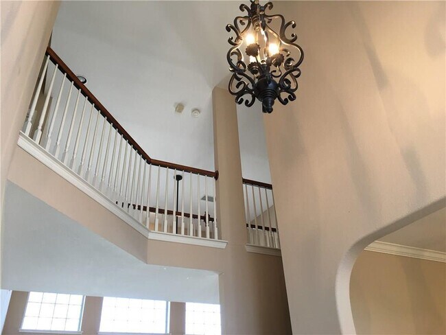 Foto del edificio - COMING SOON - 4 BEDROOM 3.5 BATH HOME IN K...