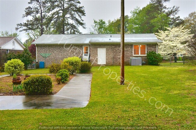 Foto del edificio - 112 Harmon Hill Ct, Hopkins, SC 29061