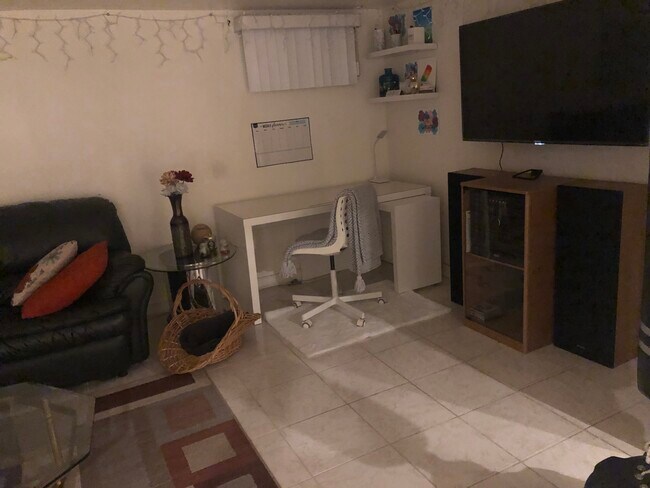 Study area and smart TV - 11735 132nd St