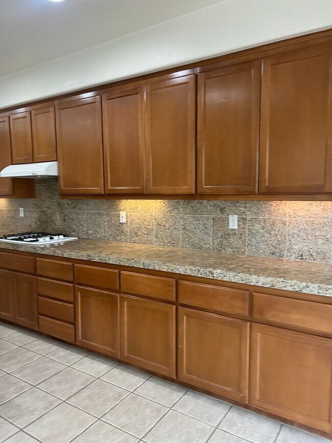 Foto del edificio - Large 4 Bedroom House
