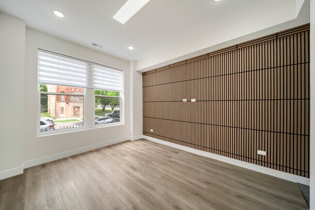 Foto del edificio - 1137 N Francisco Ave