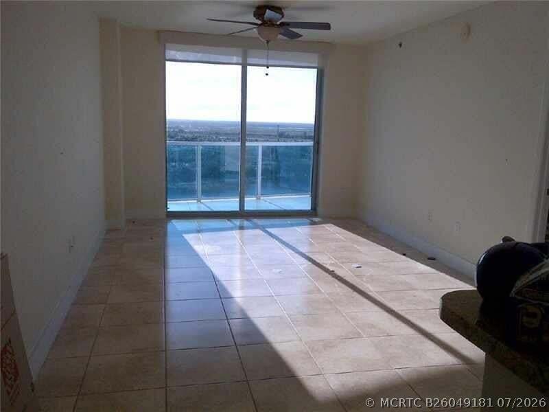 Building Photo - 2641 N Flamingo Rd