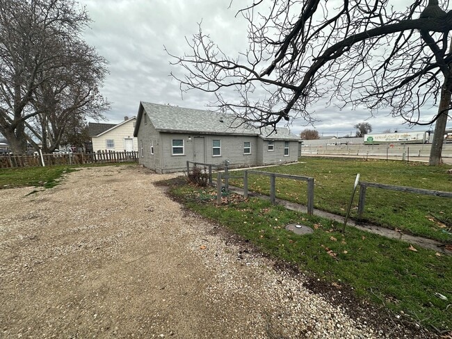 Foto del edificio - 2bed, 1bath 1,000sq.ft. home in Caldwell