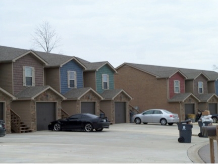 Primary Photo - Thistlewood Apartments-A