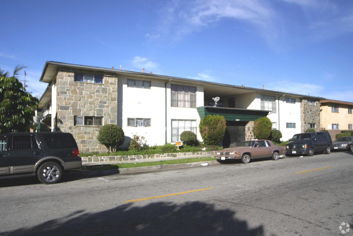 Building Photo - Templeton Street Apartments