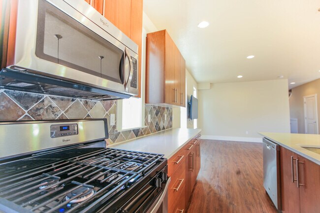 Foto del edificio - 900 SW Grove St