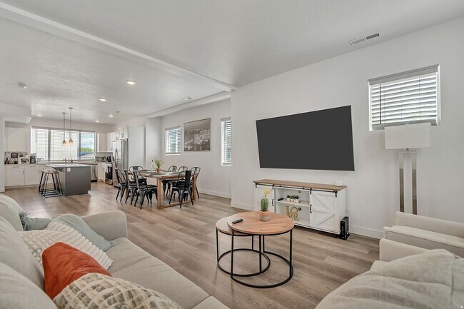Building Photo - 5502 Victory Lap Ct