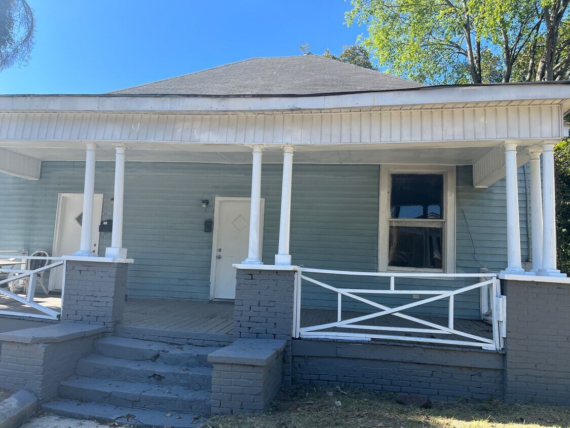 Foto principal - **AVAILABLE NOW**2 bedroom / 1 bathroom Duplex in Columbus, GA 31904***