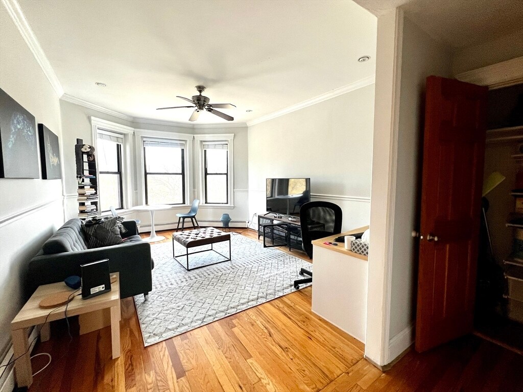 Primary Photo - 61 Park Dr