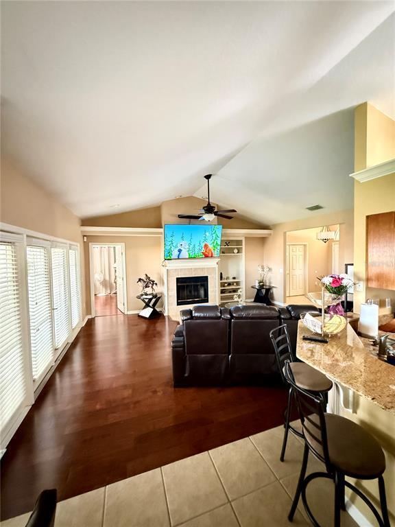Foto del edificio - 2782 High Ridge Dr