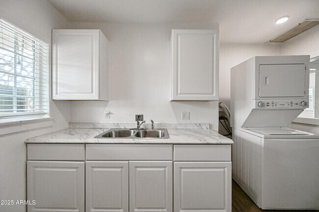 Foto del edificio - 2709 N 7th St