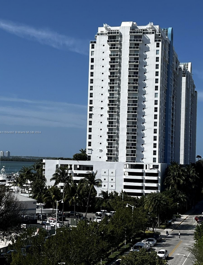 Foto del edificio - 1701 Sunset Harbour Dr