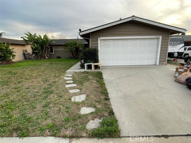 Building Photo - 6032 San Lorenzo Dr