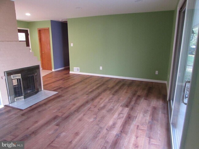 Foto del edificio - 7305 Charlotte St