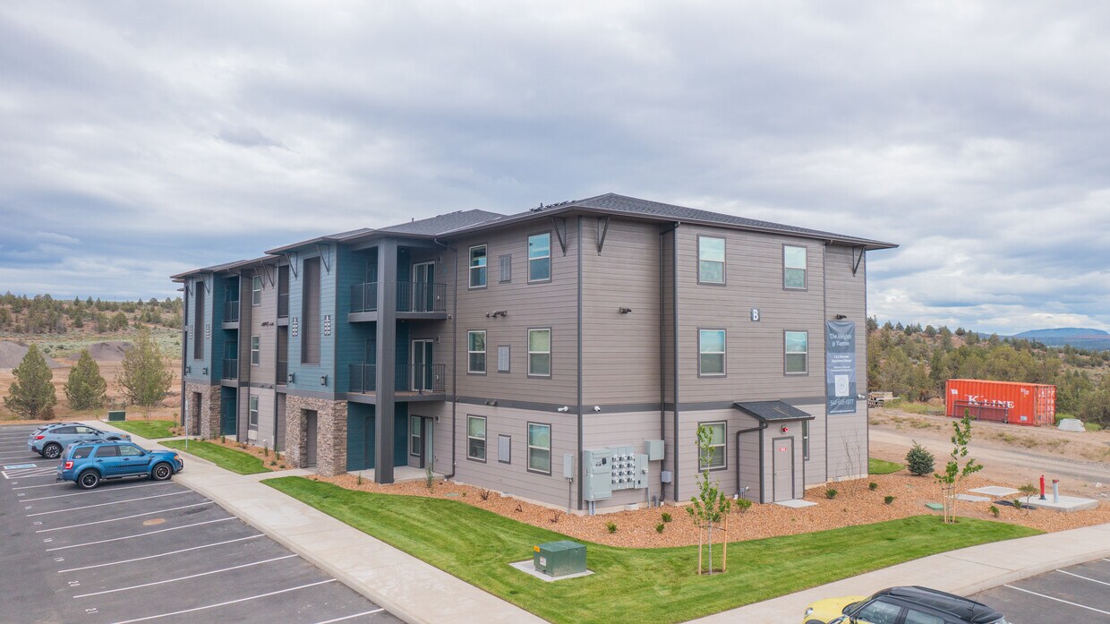 The Heights Yarrow Apartments in Madras, OR