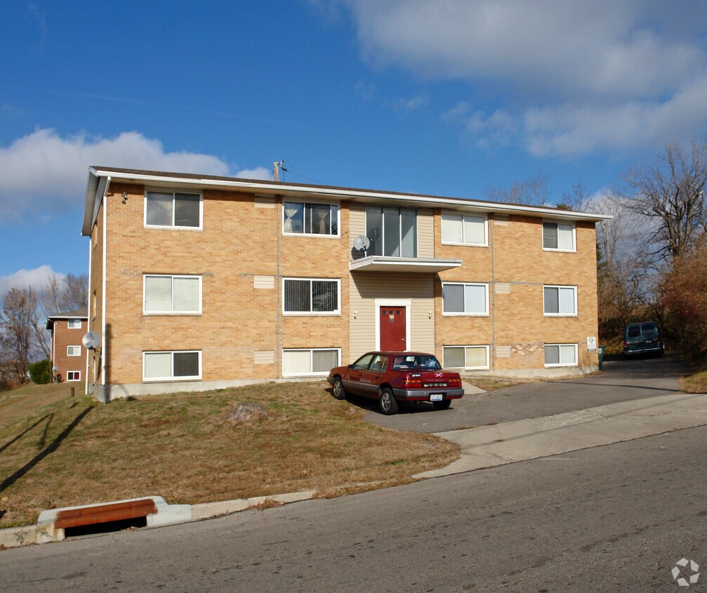 Building Photo - 400 N Cherrywood Ave