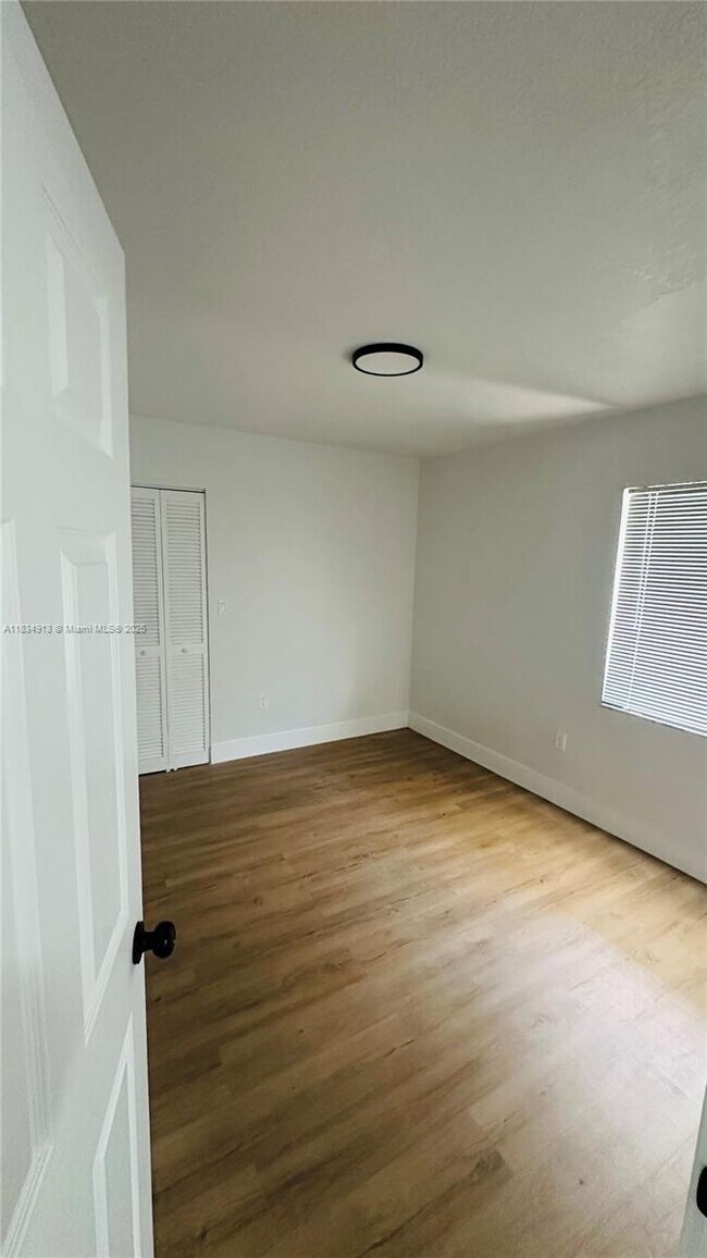 Foto del edificio - 3621 NW 23rd Ct