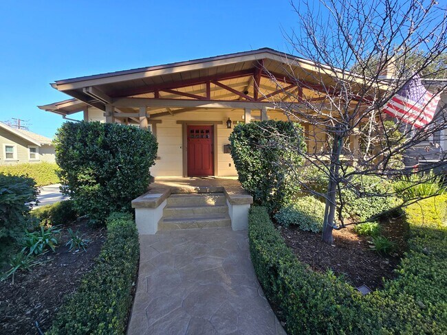 Foto del edificio - Updated Wood Streets home for Rent