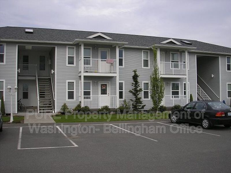 733 Judson St Unit 104, Lynden, WA 98264 Condo for Rent in Lynden
