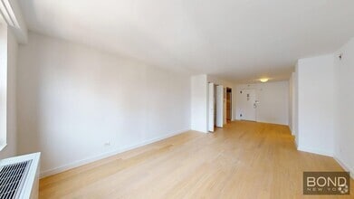 Building Photo - 222 E 39th St