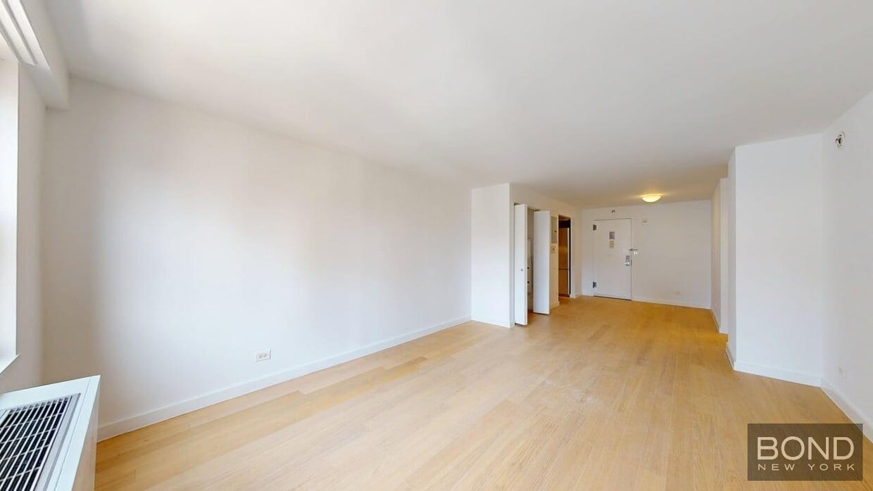 Foto principal - 222 E 39th St