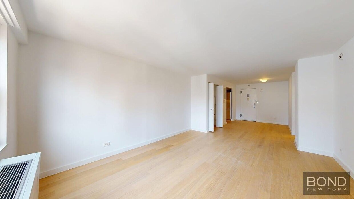 Primary Photo - 222 E 39th St