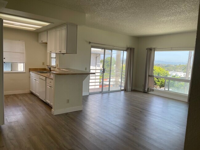 Foto del edificio - 4151 Udall St