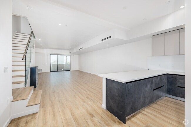 3 habitaciones, 3,5 baños - 210 m² - Sala de estar - 7341 Valmont St