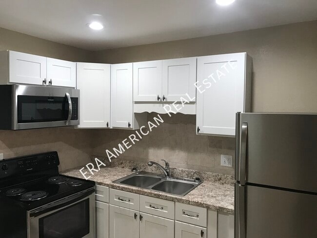 Building Photo - 507 Fir Ave