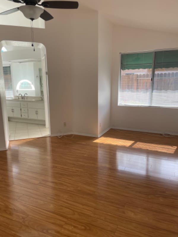Foto del edificio - 28095 Aspenwood Way