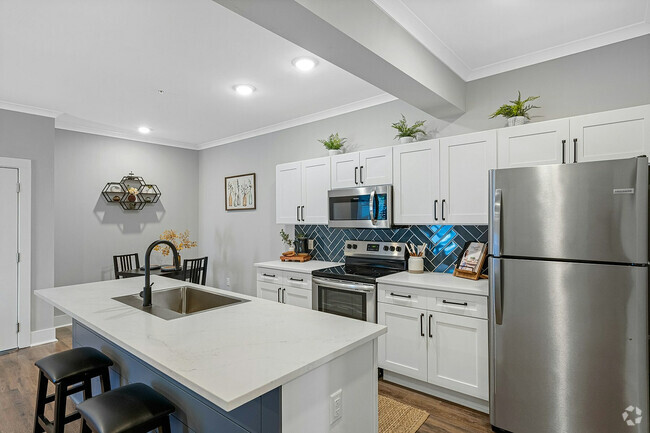 Building Photo - Pointe Grand at Island View