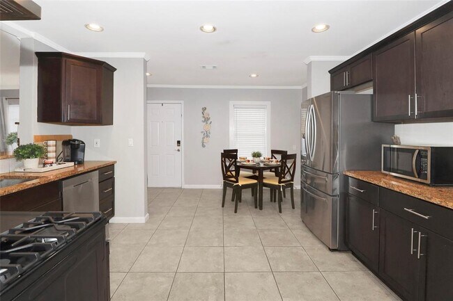 Foto del edificio - 7604 Sommerville Place Rd