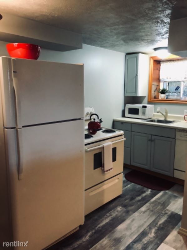 Foto del edificio - 1 br, 1 bath Apartment - 227 E 10thStreet